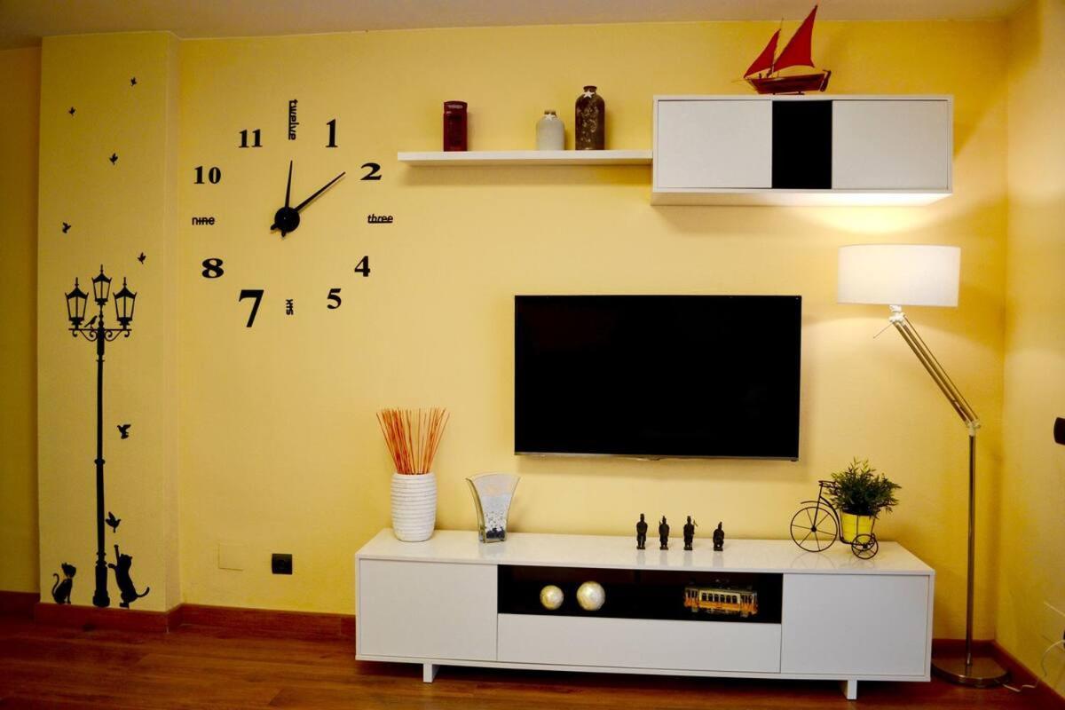 Holgaristic - Apartment Montblanc Seclo Salou Bagian luar foto